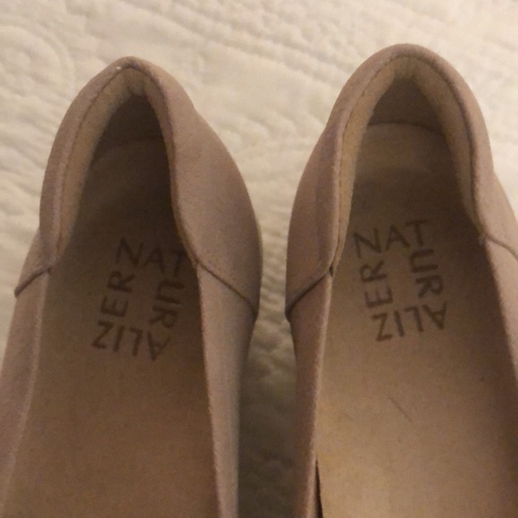 Naturalizer wedge shoes. Sz 8.5 - Picture 3 of 6